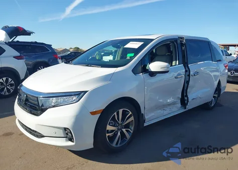 2024 Honda Odyssey Touring z USA, uszkodzony, nr VIN 5FNRL6H85RB034493
